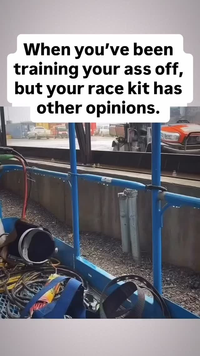 You’re not crazy. And no, you’re not the only one feeling this.

You’re putting in the miles.
You’re showing up to your workouts.
You’re doing what’s always worked before…

It’s mid-April. Race season is here. And suddenly your body feels… off.

Your kit fits differently (if it even fits at all). 
You feel puffy.
Your energy isn’t where you want it to be.

And instead of feeling strong and confident… you’re adjusting, tugging, second guessing everything! 😖

Here’s the part no one really explains: It’s not that you’re not working hard enough.

It’s that your body needs a DIFFERENT kind of support now.

More cardio won’t fix it.
Eating less won’t fix it.

You need to learn how to fuel properly, build real strength (especially through your core), and actually support your body in this time of your life. 

You deserve to feel strong in your body again; not just “trained.”

If this feels a little too familiar… stay here and give me a follow. I talk about this a lot—and how to fix it.

#fitover50 #enduranceathlete #fitover40 #perimenopausesupport #fatlosscoach