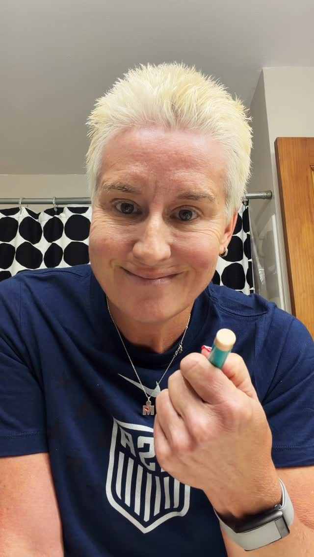 Save this for the next time someone tells you intermittent fasting is ‘good’ or ‘bad.’ The truth is a little more nuanced. 😉

Oh, and please excuse my dog drinking in the background. 🤦🏼‍♀️