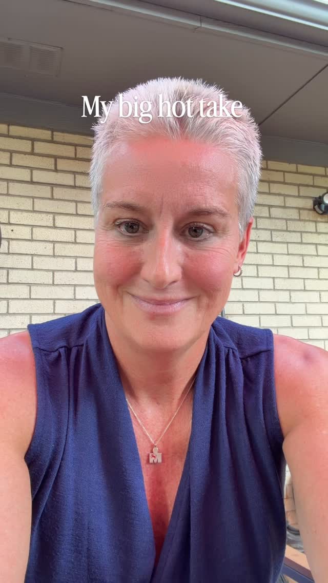 💬 Hot take: Every woman over 40 should be strength training.

Not because you have to.

Because your future self will thank you.

Strength training is one of the best investments you can make in your metabolism, your bones, your balance, your confidence, and your independence as you age.

And no—you don’t need to spend hours in the gym. A few intentional sessions each week can make a remarkable difference over time.

So here’s my question for you:

What’s the biggest thing that’s keeping you from strength training?

Is it:
🏋️ Not knowing where to start?
⏰ Not having enough time?
😬 Feeling intimidated by the weights?

I’d genuinely love to hear your answer because chances are, someone else is feeling the exact same way. 🩷