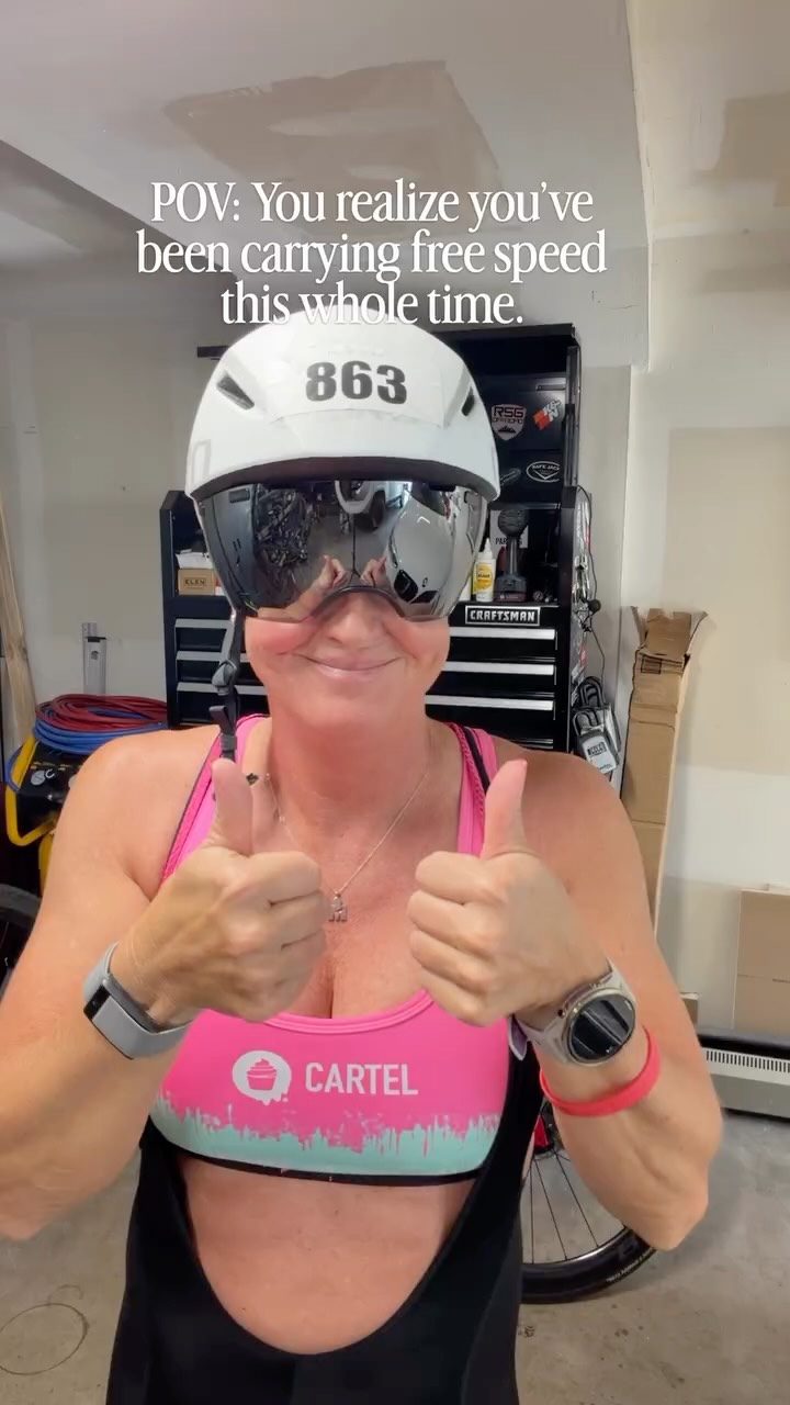 I’ve spent thousands on bikes, wheels, helmets and other random bits of aero gear…

…when apparently, I already owned the upgrade. 😂😂

If you haven’t heard, there’s a controversy at the Tour de France Femmes over whether extra padding can provide an aerodynamic advantage in the time trial. Cycling never disappoints. 😎

My triathlete friends: how do you feel about this free speed?? ⬇️

@the.cupcake.cartel #aeroiseverything @cupcke.apparel ake