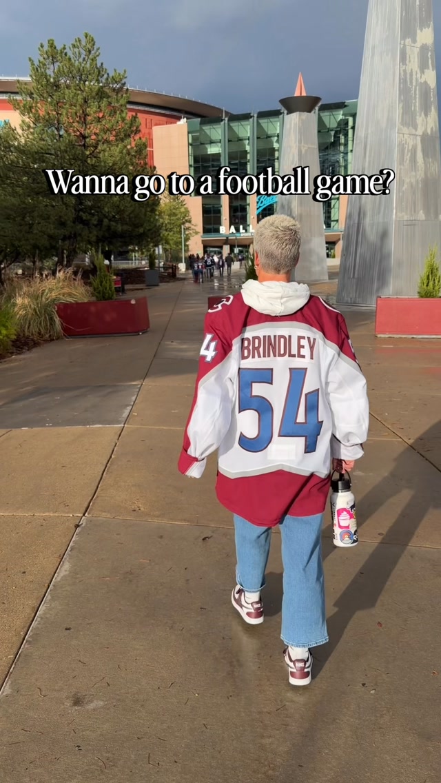 I grew up in South FL. Football (esp college) was my one true love. Until we moved to Colorado and I experienced hockey in-person for the 1st time. 

Let’s just say I’m hooked. 

____________________

Hi, I’m Paige — 13x Ironman, Kona finisher, full-time attorney and lover of all things Colorado Avalanche. I help women 40+ get strong and get their energy back.

Comment MIDLIFE for the private audio series I wish I’d had at 44.